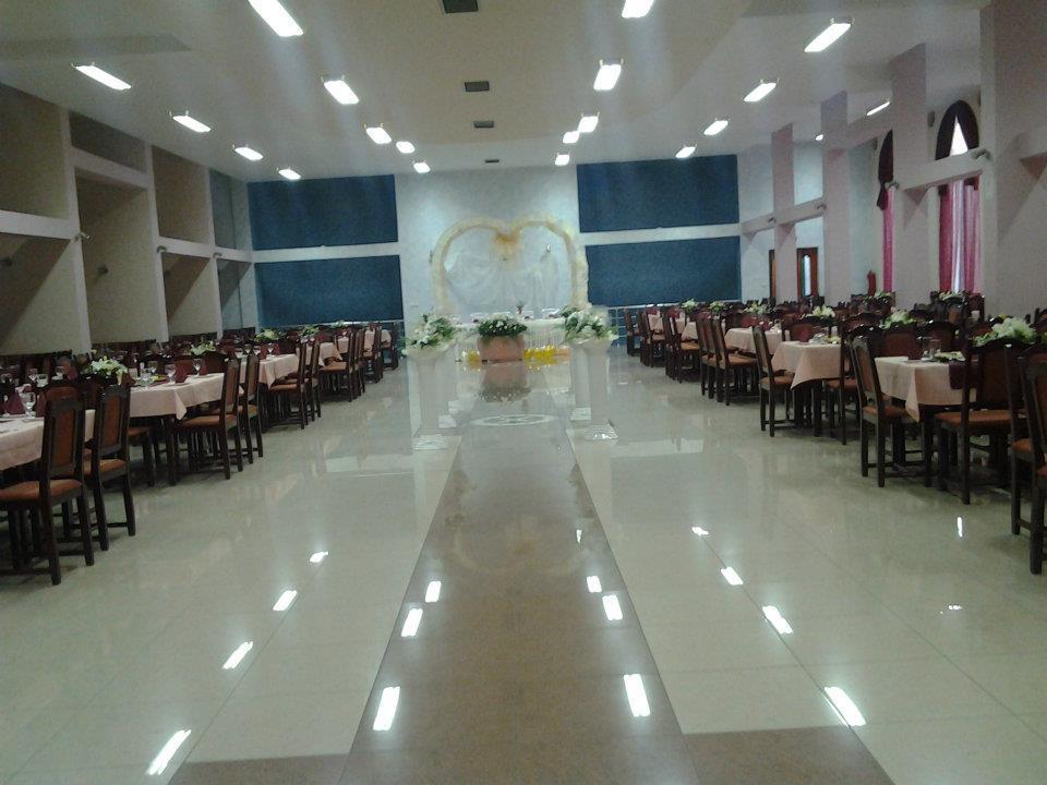 Hotel Satelit Kumanovo Bagian luar foto