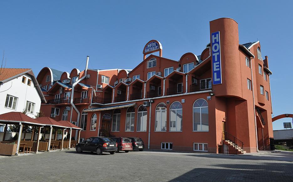 Hotel Satelit Kumanovo Bagian luar foto